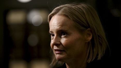 Valtiovarainministeri Riikka Purra (ps) korostaa, että Suomi ei sopeuta julkista taloutta pelkästään Euroopan unionia varten, vaan suomalaisten tulevaisuuden takia. 