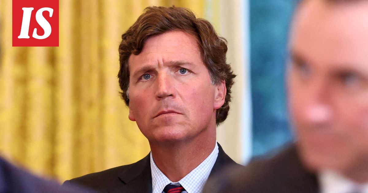 Tucker Carlson pyysi anteeksi tukeaan Trumpille – ”piinaa minua pitkään”