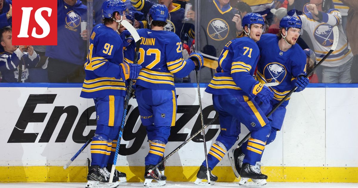 Buffalo kuritti Montrealia NHL:n pudotuspeleissä – maalitykki aivan yössä