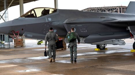 Suomen F-35-hävittäjähankinnan kustannukset karkaamassa: valuuttakurssitappiot jo 729 miljoonaa euroa — image 4