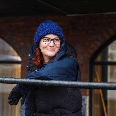 Pirkkalalainen partiolainen Maria Autio pelasti elvyttämällä bussinkuljettajan hengen ja sai Suomen Partiolaisten sankarimerkin. 