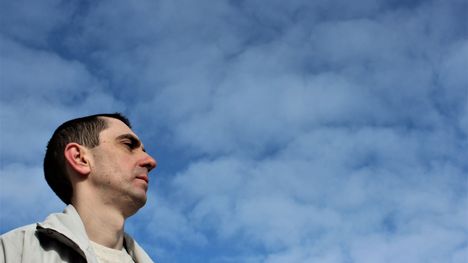 Kostiantyn Yelishevych sanoo ymmärtävänsä nyt toisen maailmansodan kokeneen sukupolven sanonnan, että tärkeintä on rauhallinen taivas pään yläpuolella.