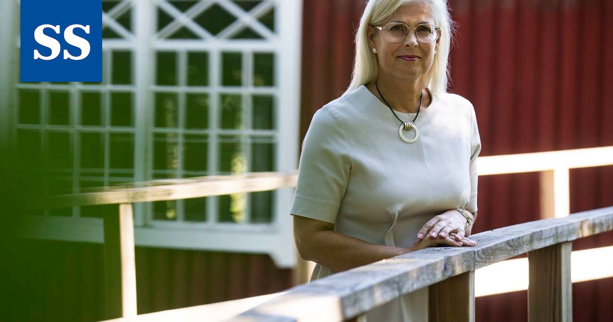 Tiina Rajala on nähnyt Ruotsin kuninkaan vierailun ja suurkauppoja ...