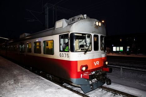 Pirkanmaan lähijunaliikenteen pilotti toi radalle myös M-lähijunan. Se on täydentänyt vuoroja Nokian ja Tampereen sekä Toijalan ja Tampereen välillä.
