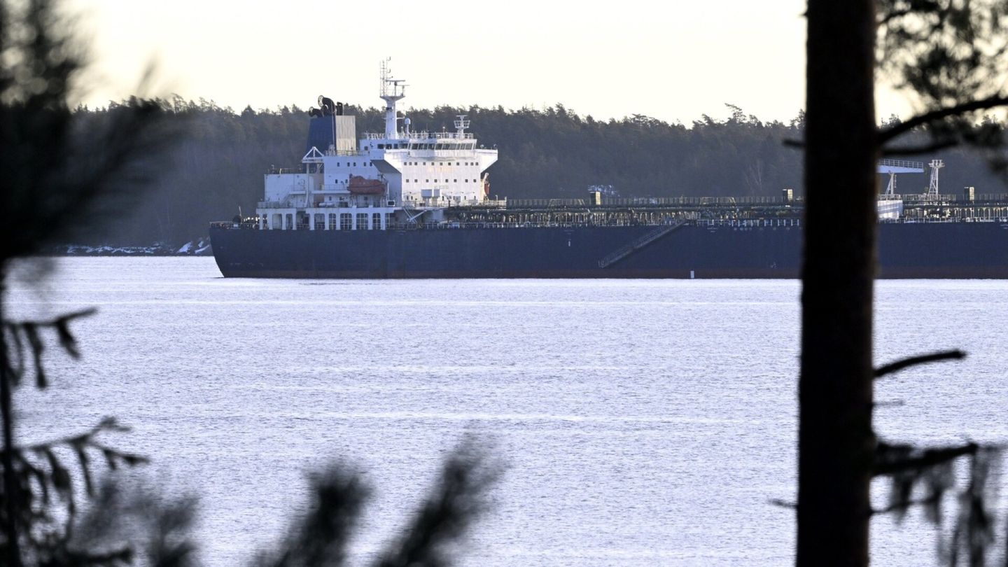 Pakotteet | Britannia ilmoitti Venäjän varjo­laivastoon kohdistuvista pakotteista