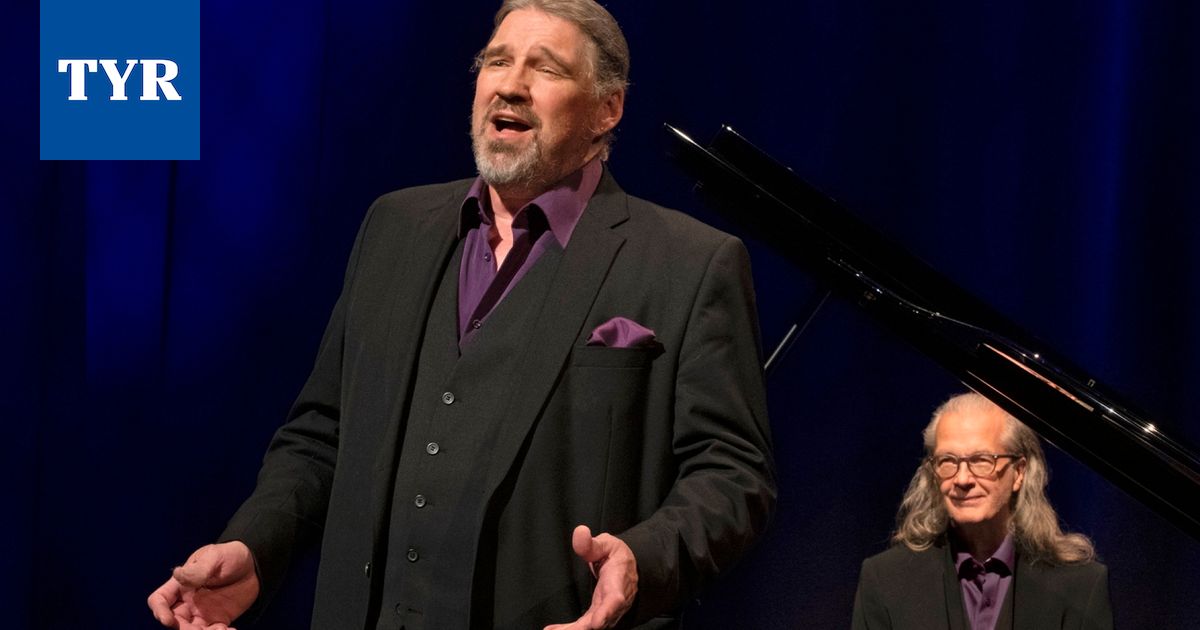 Pentti Hietanen Konsertoi Sylv ll Lavalla N hd n Koko Perhe Pentti Hietanen Konsertoi Sylv ll Lavalla N hd n Koko Perhe
