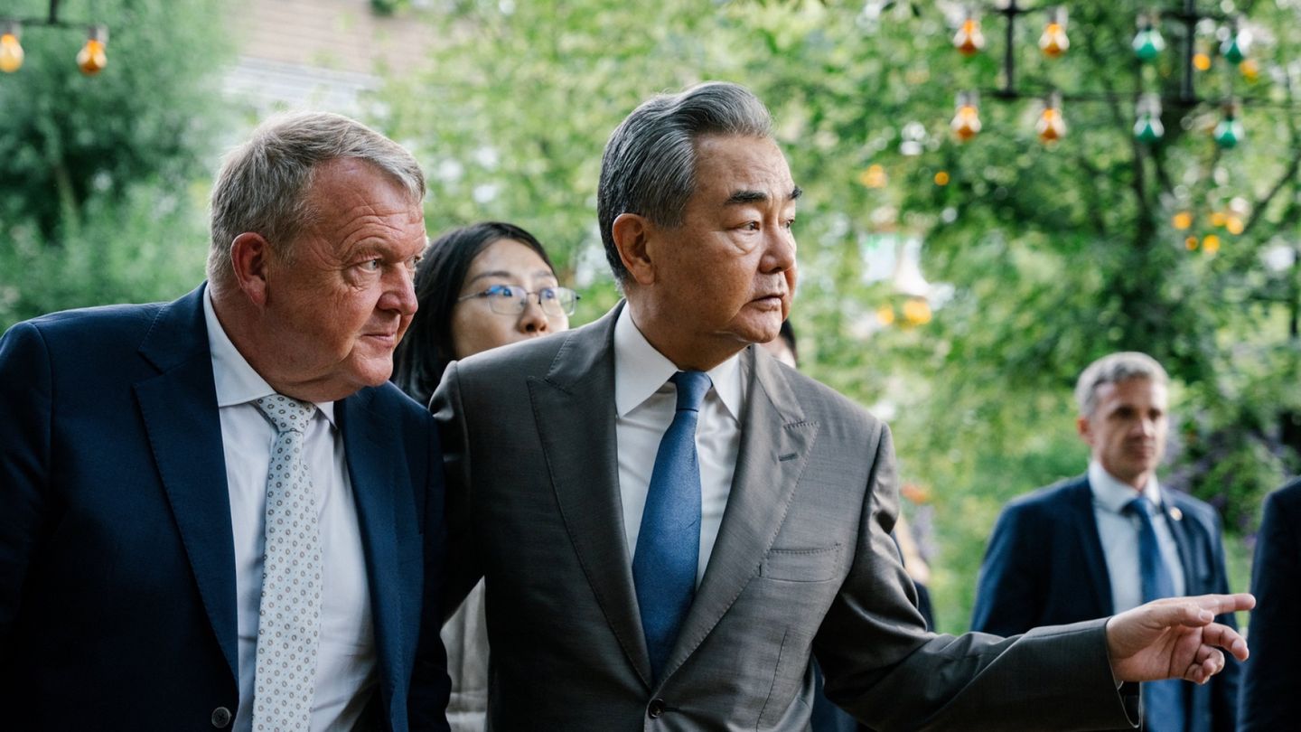 China's foreign minister visits Finland, seeks to leverage anti-US sentiment
