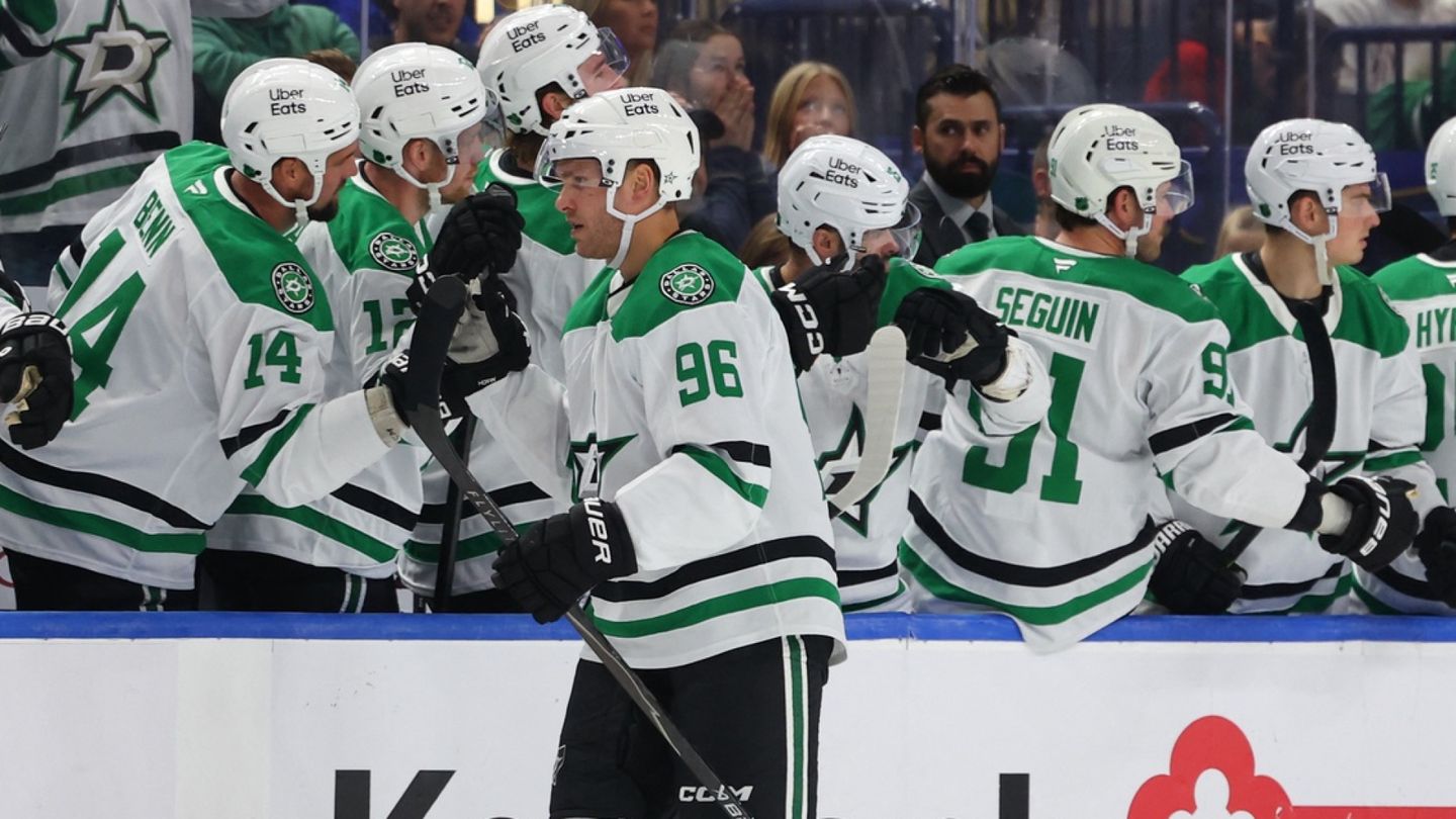NHL | Mikko Rantanen mätti neljä pistettä, suomalais­vahdeilla vaikea ilta
