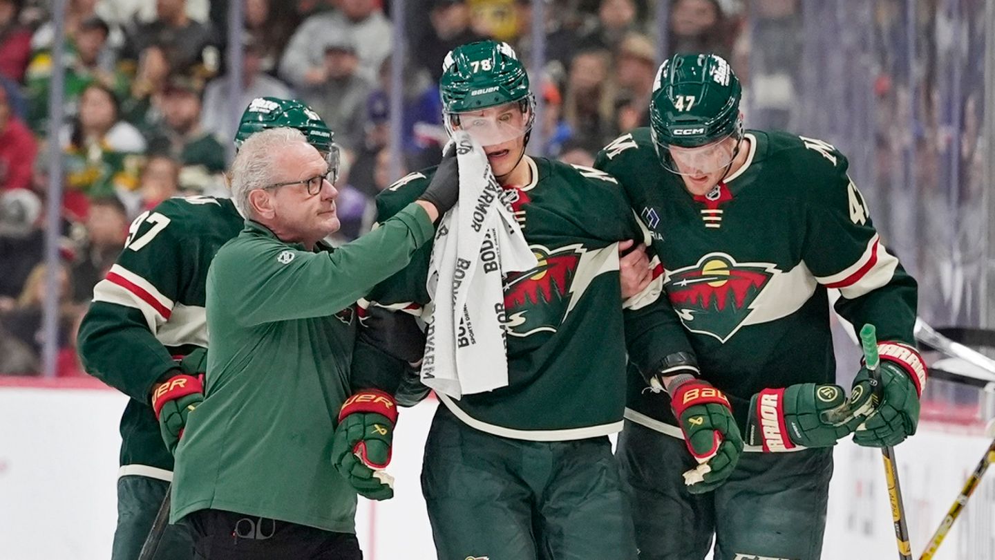 NHL:ssä kauhistuttava näky: pelaaja kiidätettiin sairaalaan