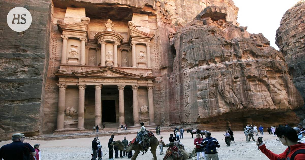 A grave was found under Petra’s treasury