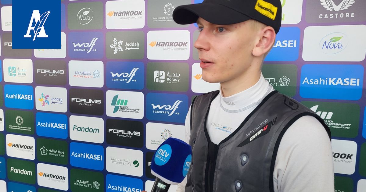 Sami Rajper Sami Pajari johtaa Kroatian MM-rallia perjantain jälkeen
