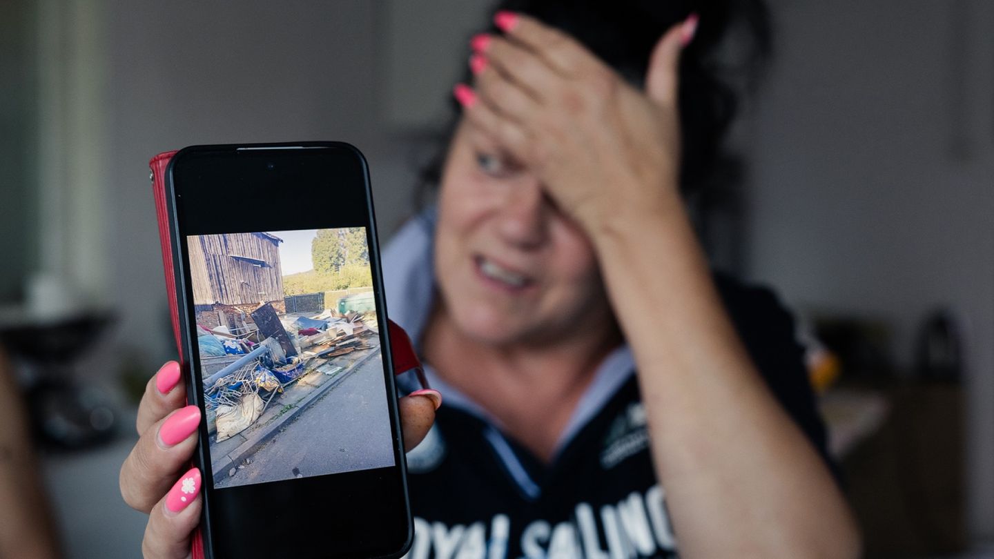 In Poland's Kłodzko Region, 'Destruction Is Coming' as Residents Repair Homes After Floods