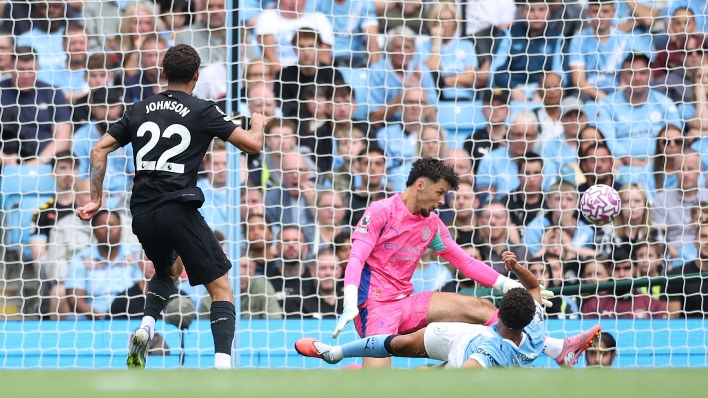 Jalkapallo | Manchester City konttasi Valioliigan huippuottelussa