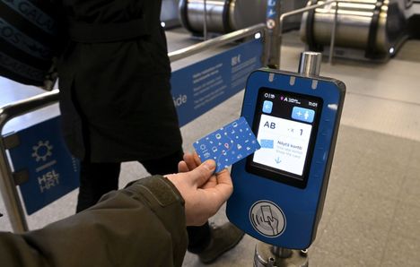 HSL-kortille ei pian enää voi ladata rahaa netissä | HS.fi