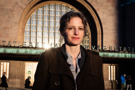 Astonin yliopiston tutkija Elisabeth Schimpfössl luennoi Helsingin ja Tampereen yliopistoissa Suomen-vierailunsa aikana. 