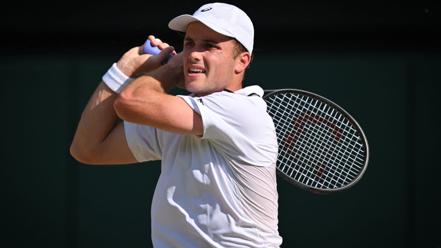 Wild card player Arthur Fery reaches Wimbledon semifinals for first time in 25 years