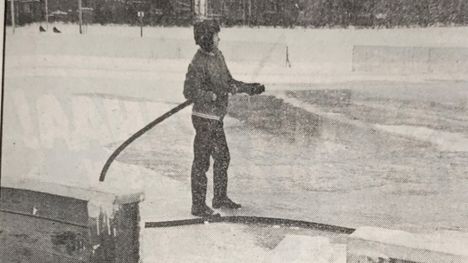 Kuvaaja: Markku A. Lehtinen. Uutinen julkaistu Aamulehdessä 11.12.1975.