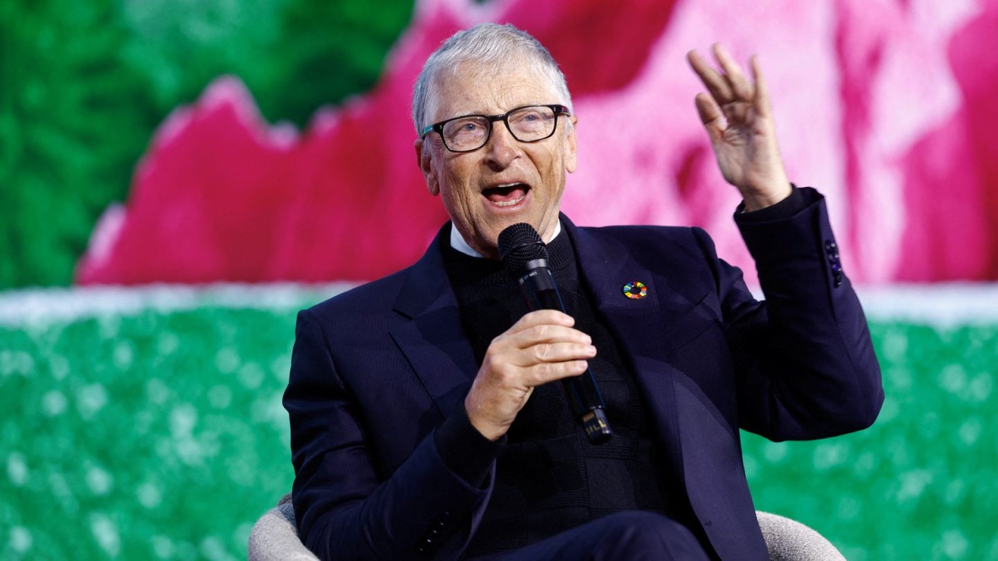 Warren Buffett Excludes Bill Gates Foundation from Donations Amid Epstein Scandal