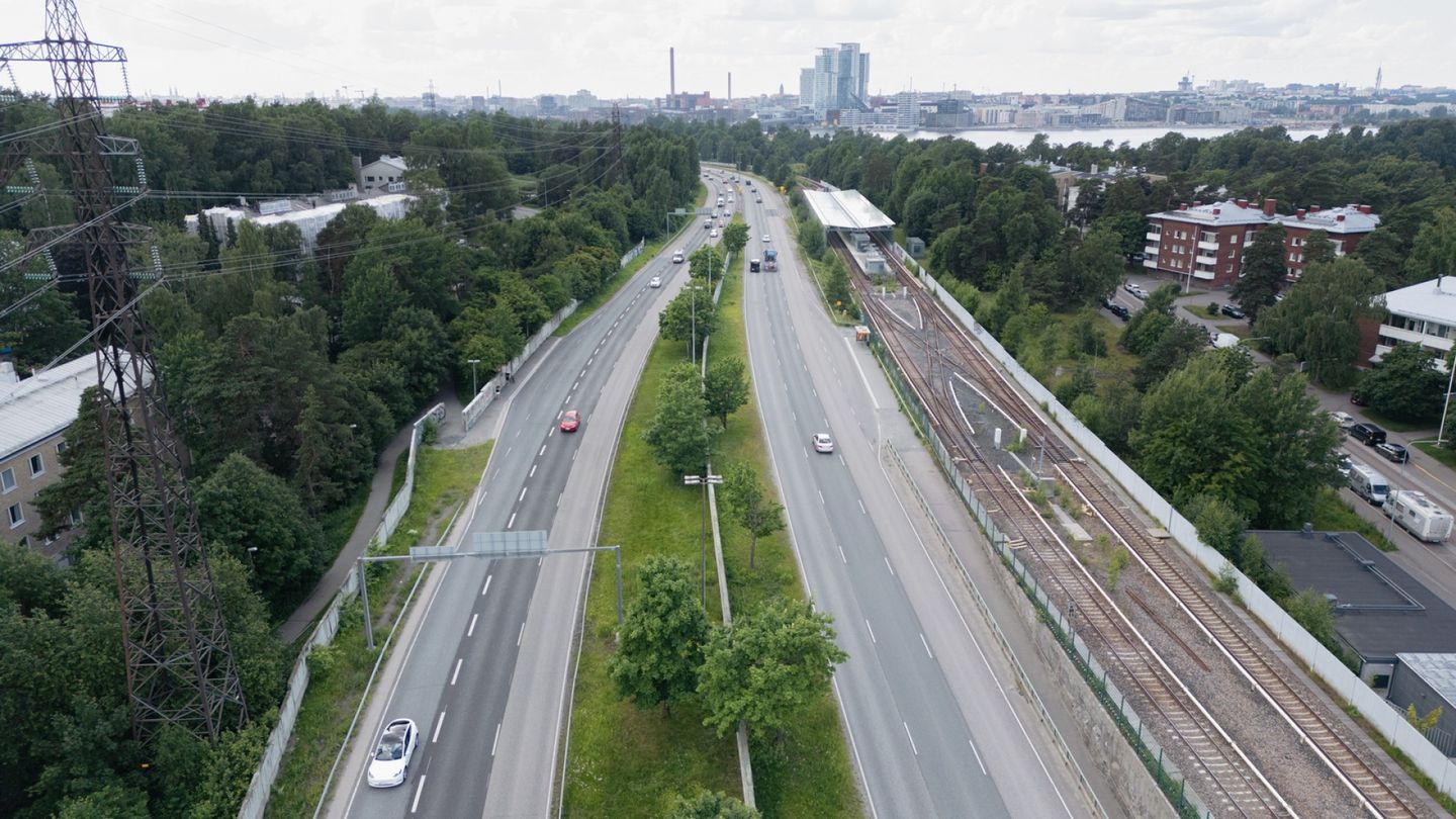 Charges eased for Helsinki taxi driver in fatal pedestrian collision
