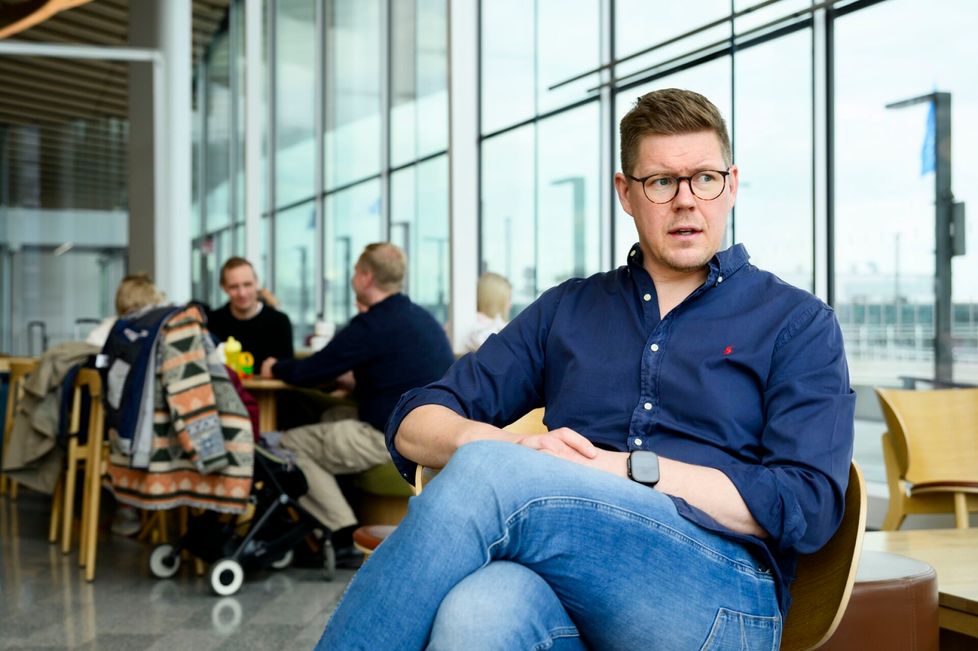 – Onkohan tässä nyt kuitenkin kyse siitä, että tälle oikeistohallitukselle tämä meidän vaihtoehto ei maistu, Antti Lindtman sivaltaa.