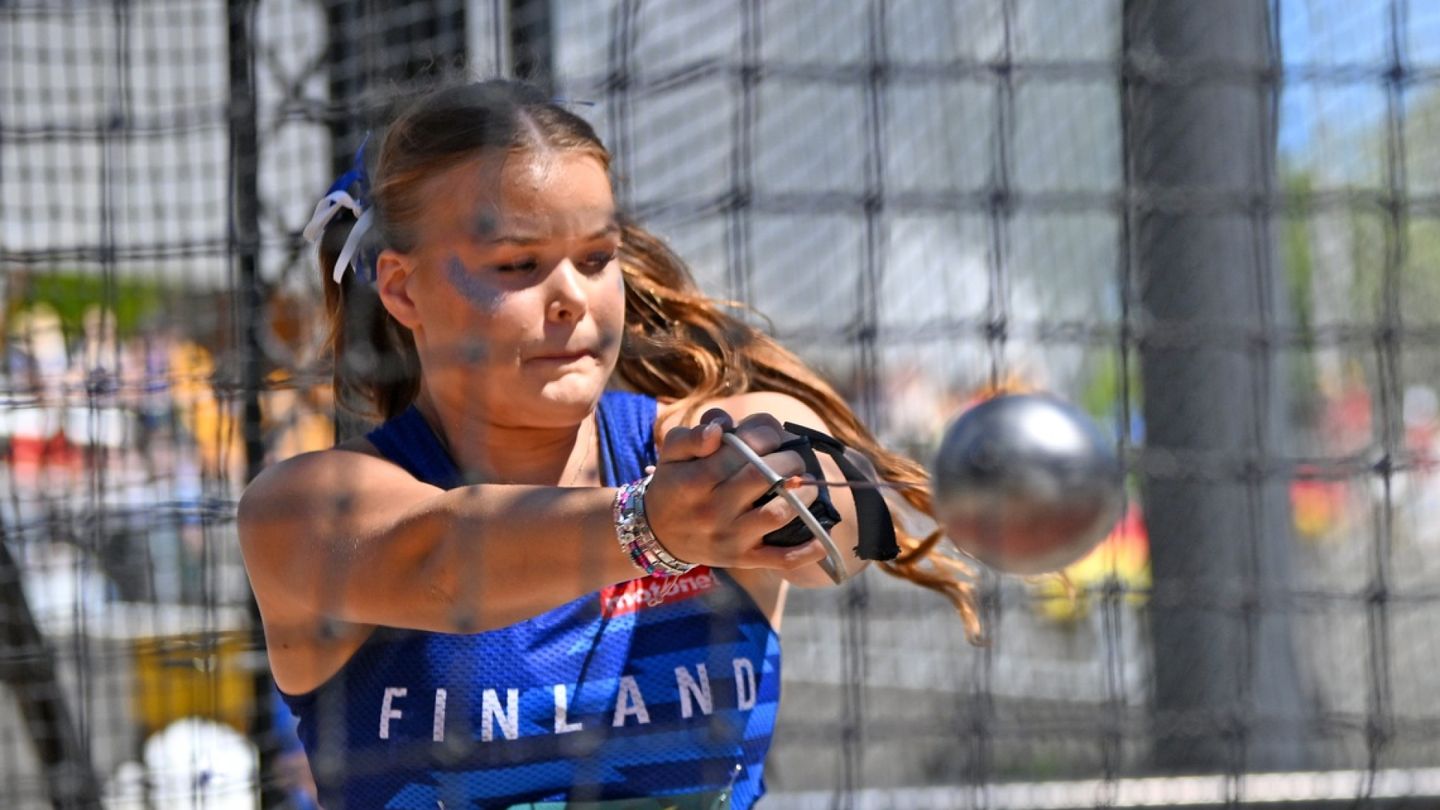 Pinja Kärhälle MM-hopeaa! Ella Mikkolalle karvas lopputulos: ”Olen pahoillani”