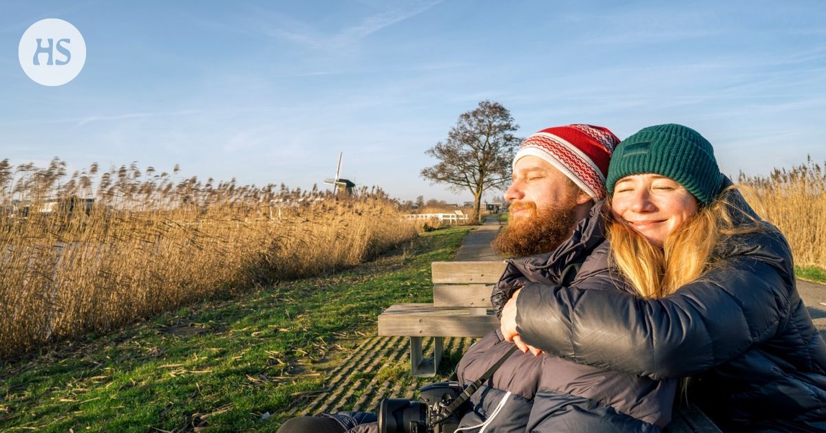 A relationship suffers if you always expect favors from your partner