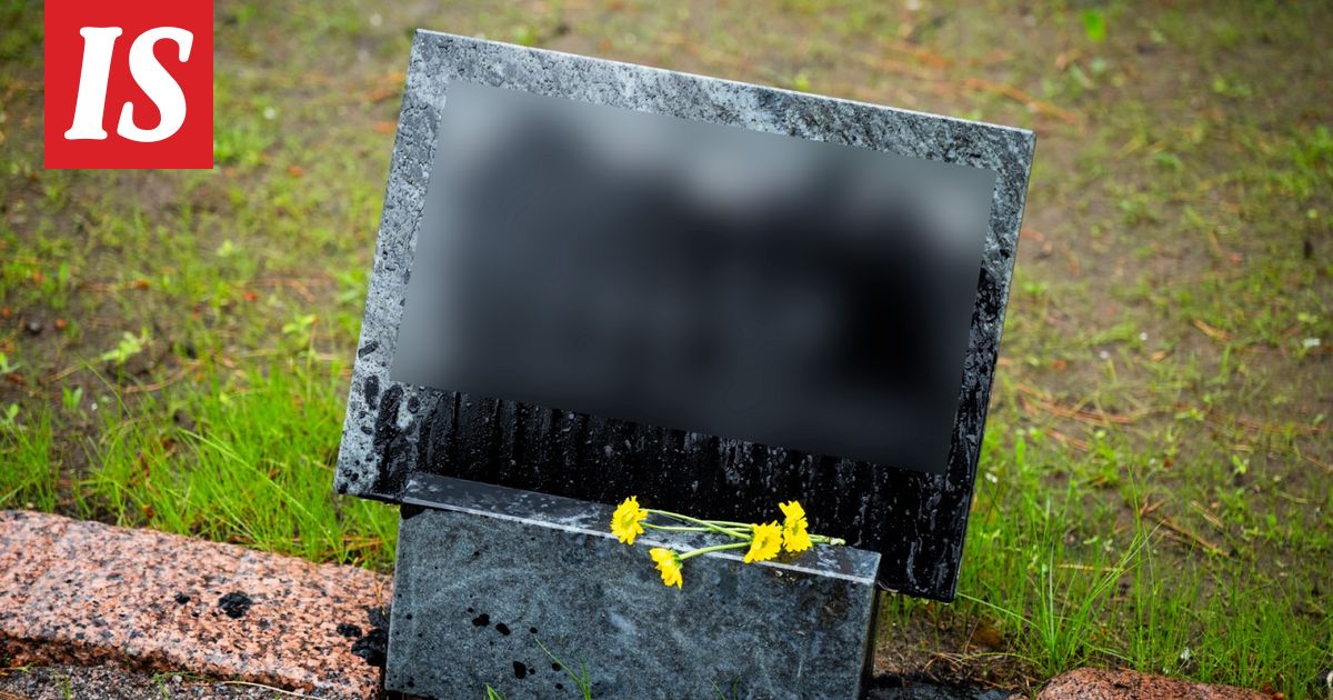 Yle: Kalajoella hukkuneiden poikien hautakivet puh