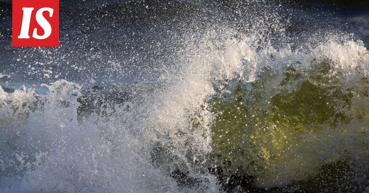 Hurja myrsky riepottelee Ruotsia – ”Kuin pommi olisi räjähtänyt”