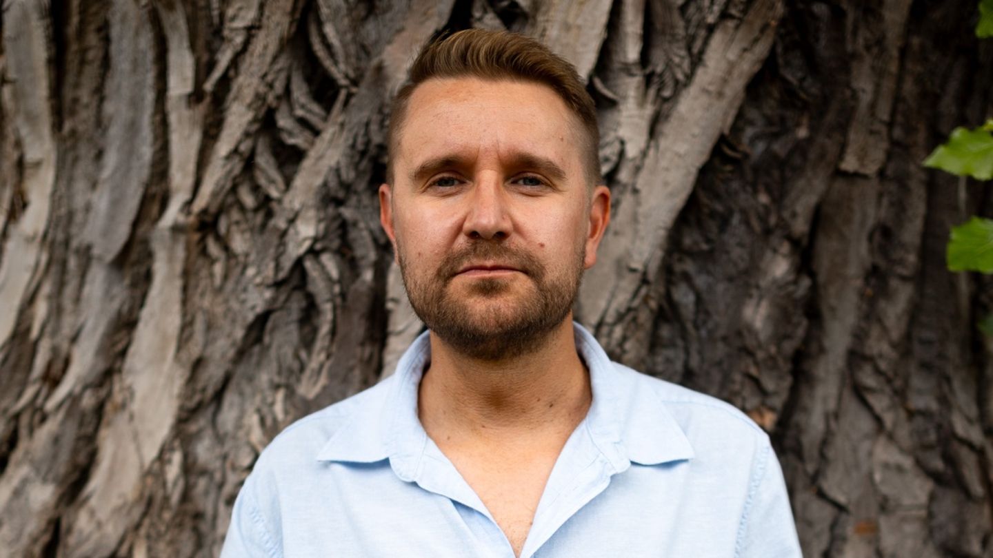 Finnish Comedian Joonas Nordman Turns 40, Finds New Freedom in Vantaa