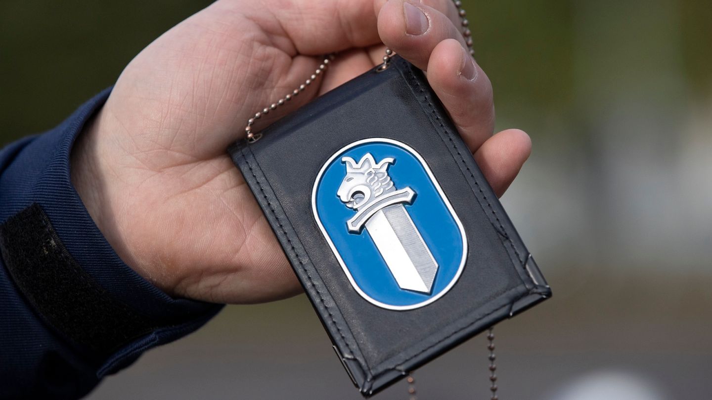Autoilija törmäsi 6-vuotiaaseen lapseen suojatiellä Huittisissa – pakeni paikalta