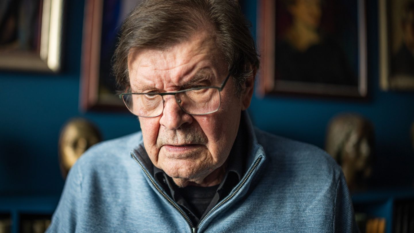Heikki Kinnunen, 80, Lives His Characters' Lives Offstage