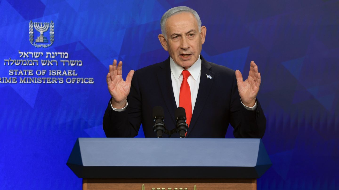 US and Iran sign tentative deal to end hostilities; details unclear