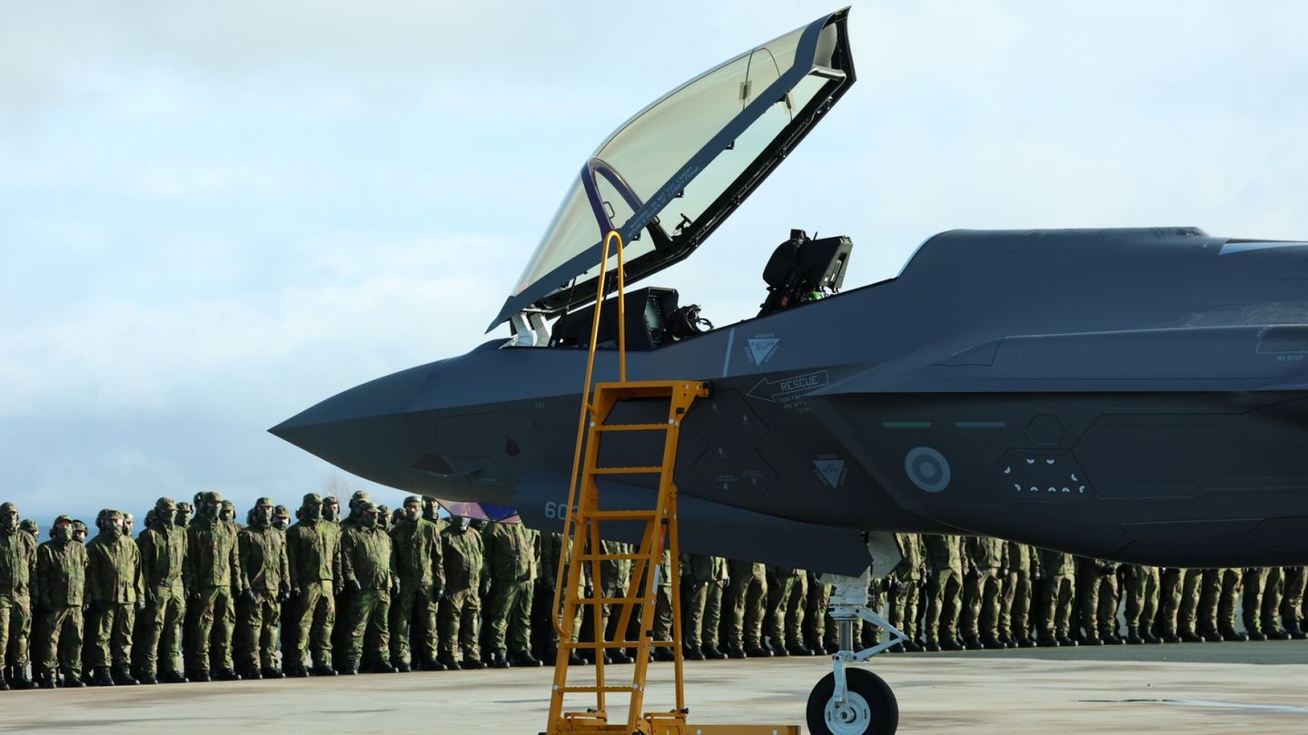 F-35 vastaan Venäjän uusi häivehävittäjä – kumpi voittaisi?