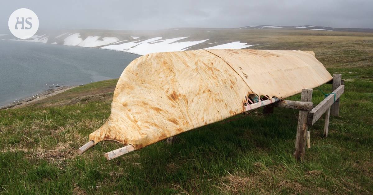 Pit potters traveled in leather boats