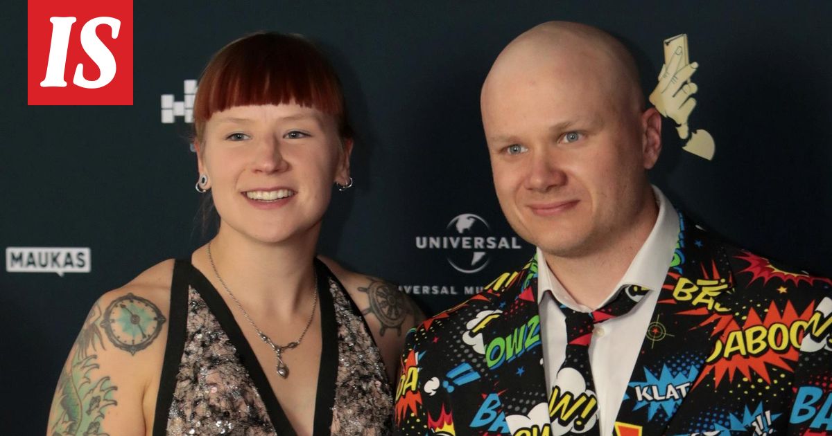 Lauri Rannamaa Lauri ja Anni nousivat maailman julkkiksiksi esineitä murskaamalla ...
