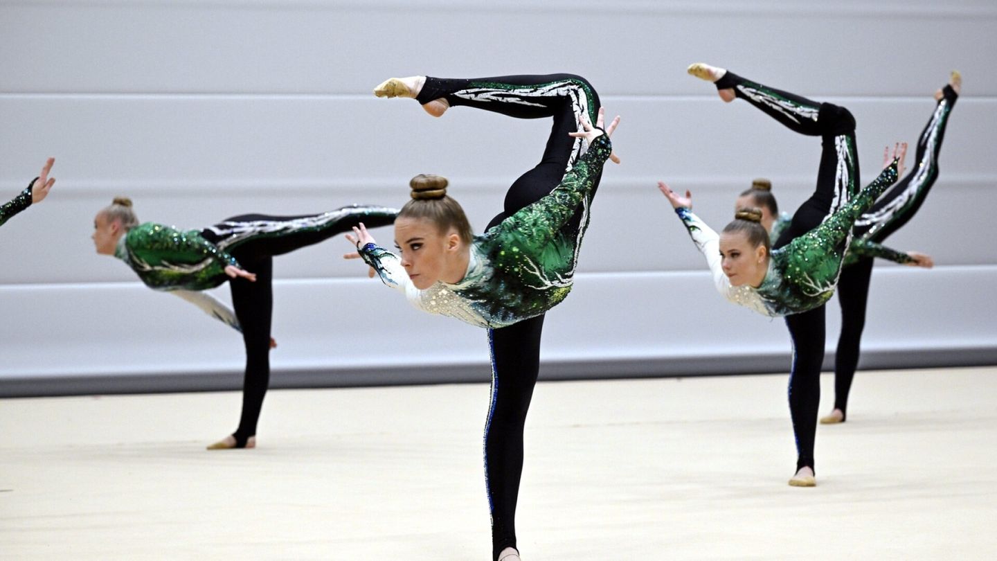 Voimistelu | Minetit kolmantena MM-joukkuevoimistelussa