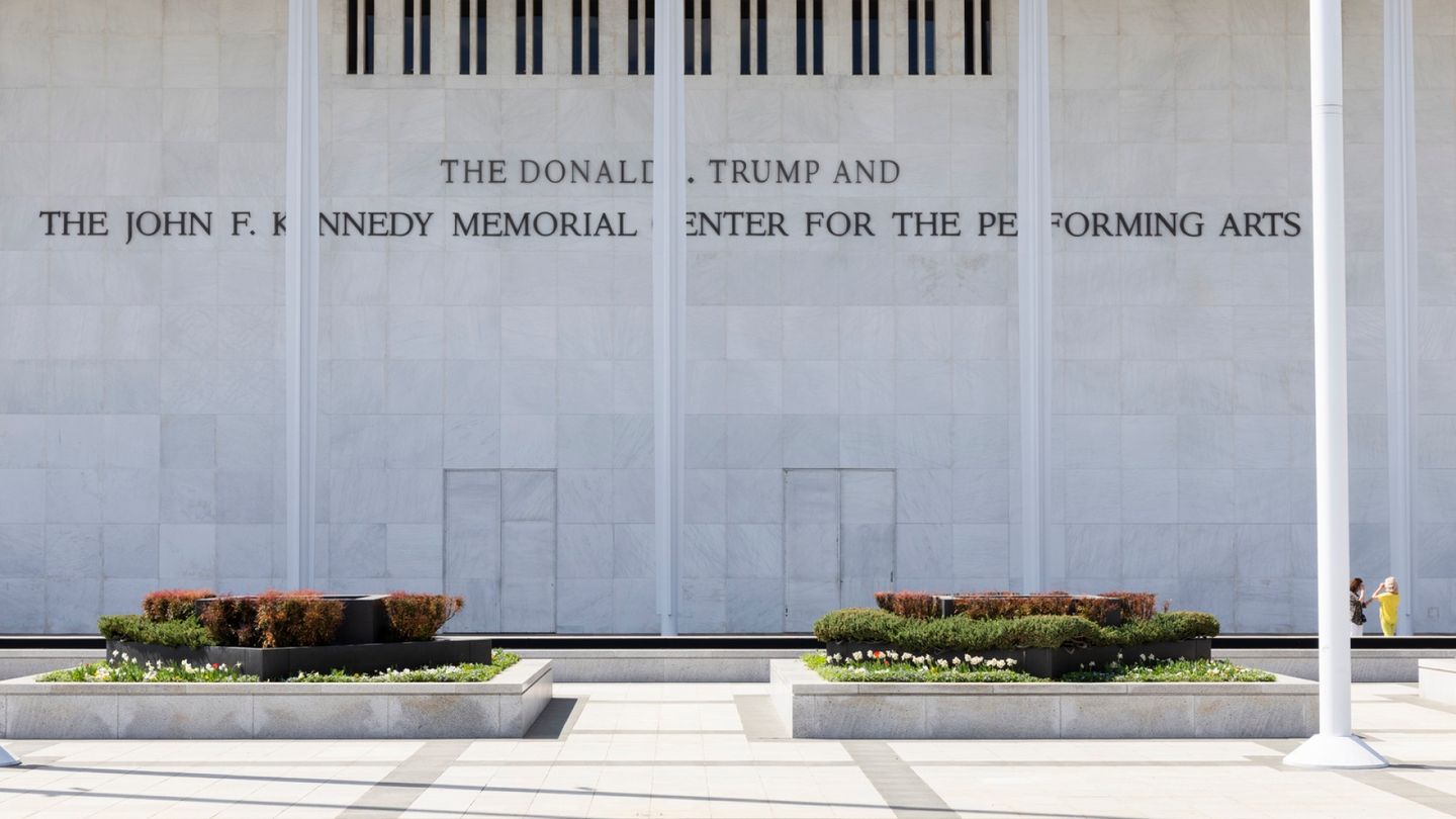 Trump's name to be reinstated on Kennedy Center facade after board vote