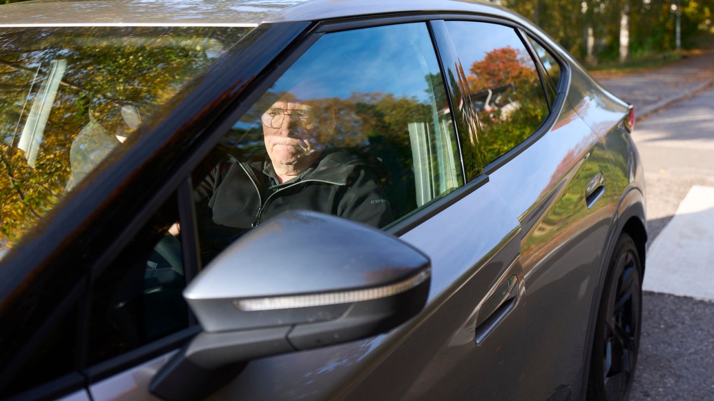 Varallisuus | Matti Remonen nosti käänteistä asunto­lainaa ja osti sillä kolme autoa