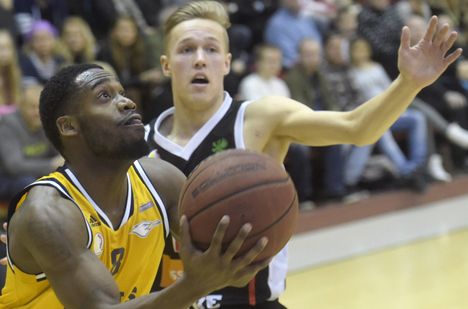 Deremy Geiger pussitti Kouvot kumoon | HS.fi