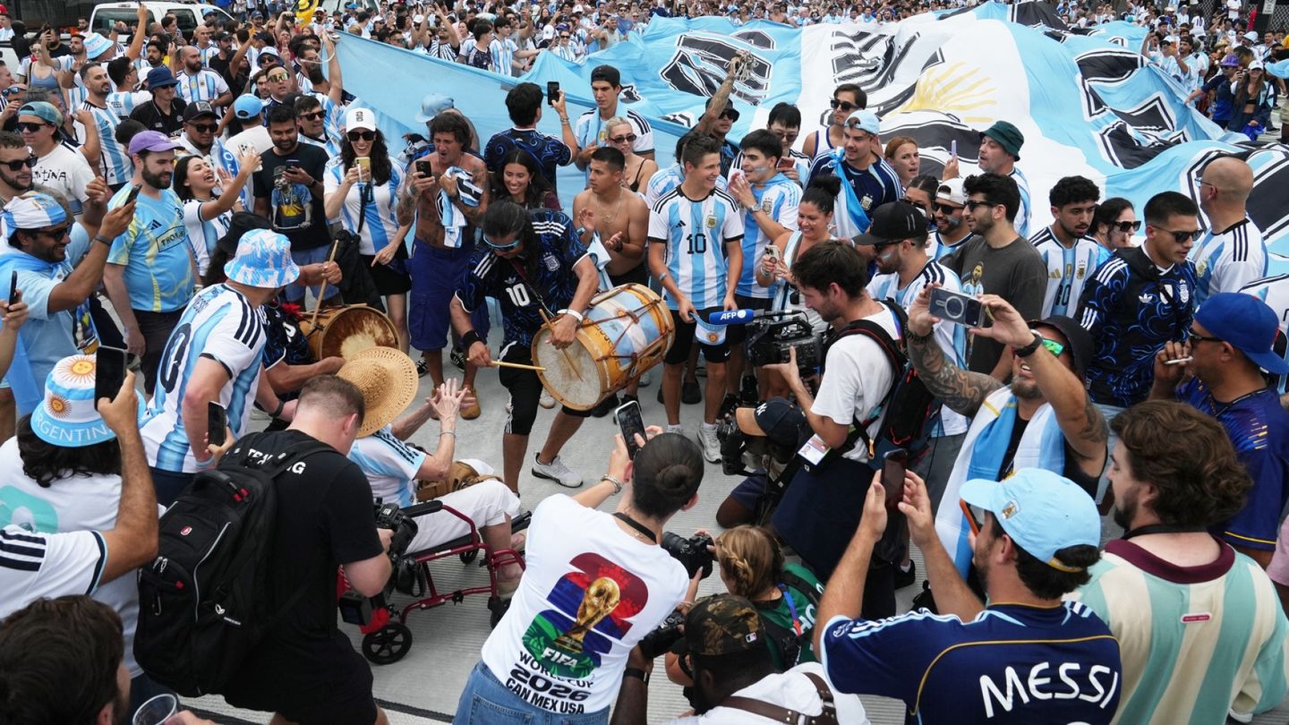 Argentina faces lack of support from Latin America in World Cup, despite being the last regional representative